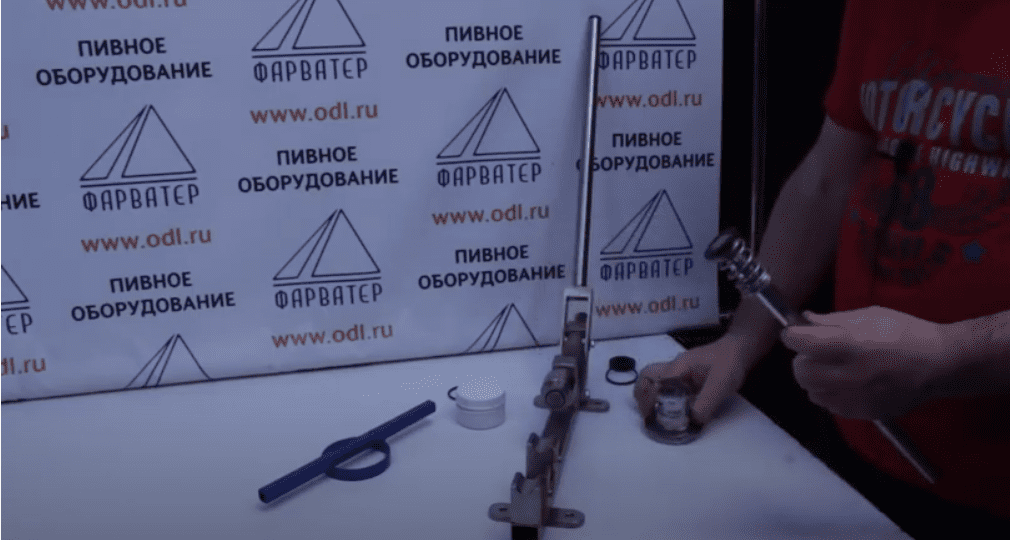 сняли стакан.png