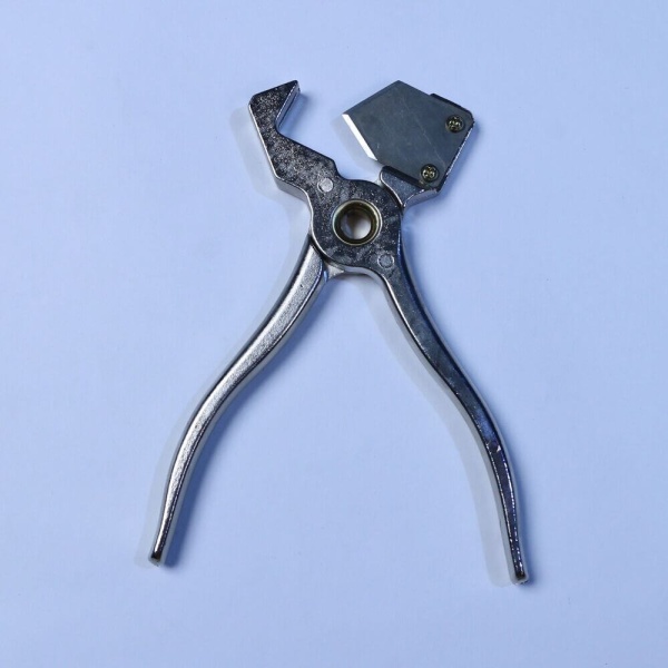 Металлический резак для пивного шланга, 120х70х40 мм